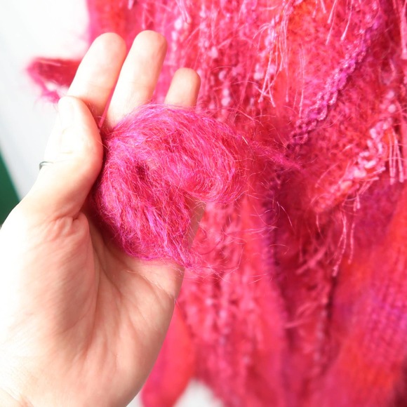 Vintage 80s hot pink and pink mohair angora wool fur shag knit cardigan sweater - Picture 10 of 10